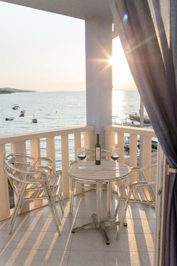 Aparthotel Marina Gromela Mirce Exterior foto